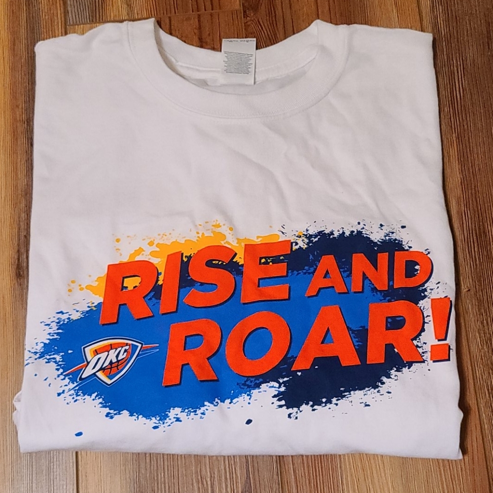 NWOT OKC Thunder t-shirt